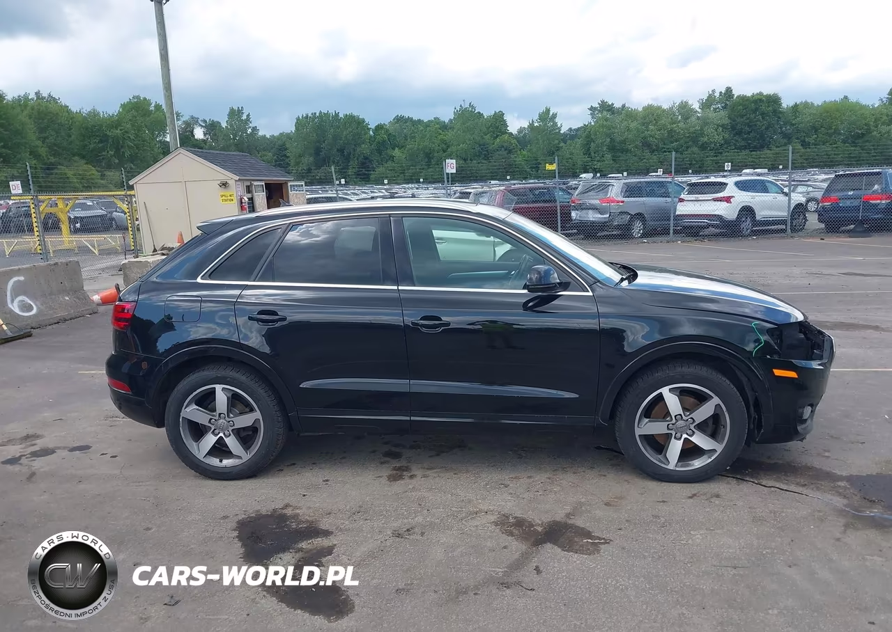 2015 Audi Q3 2.0T Premium Plus VIN:WA1GFCFS9FR007826 - 14