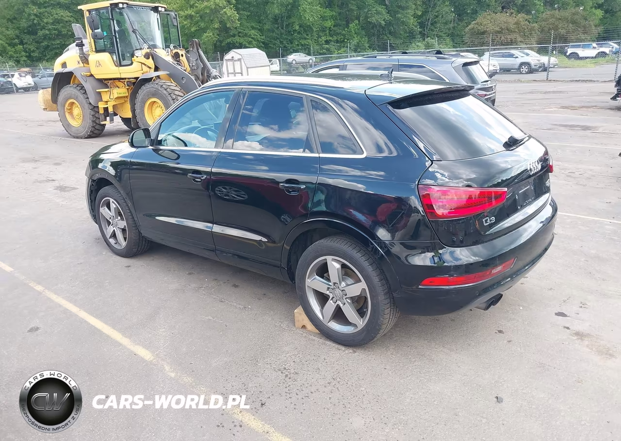 2015 Audi Q3 2.0T Premium Plus VIN:WA1GFCFS9FR007826 - 3