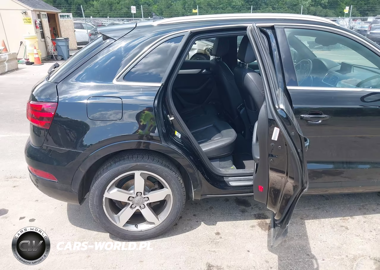 2015 Audi Q3 2.0T Premium Plus VIN:WA1GFCFS9FR007826 - 8