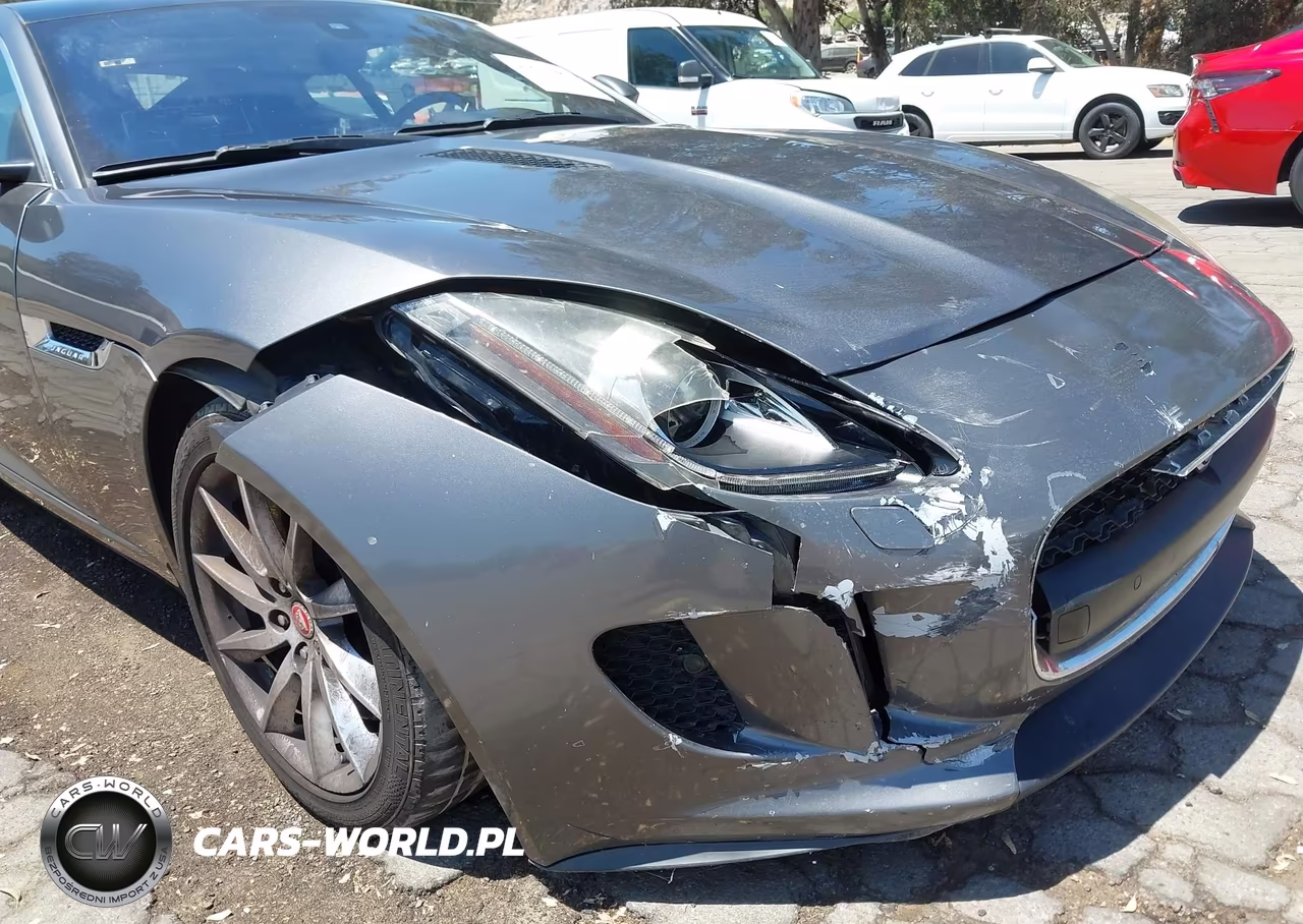 2017 Jaguar F-Type Premium VIN:SAJWA6AT8H8K42343 - 6