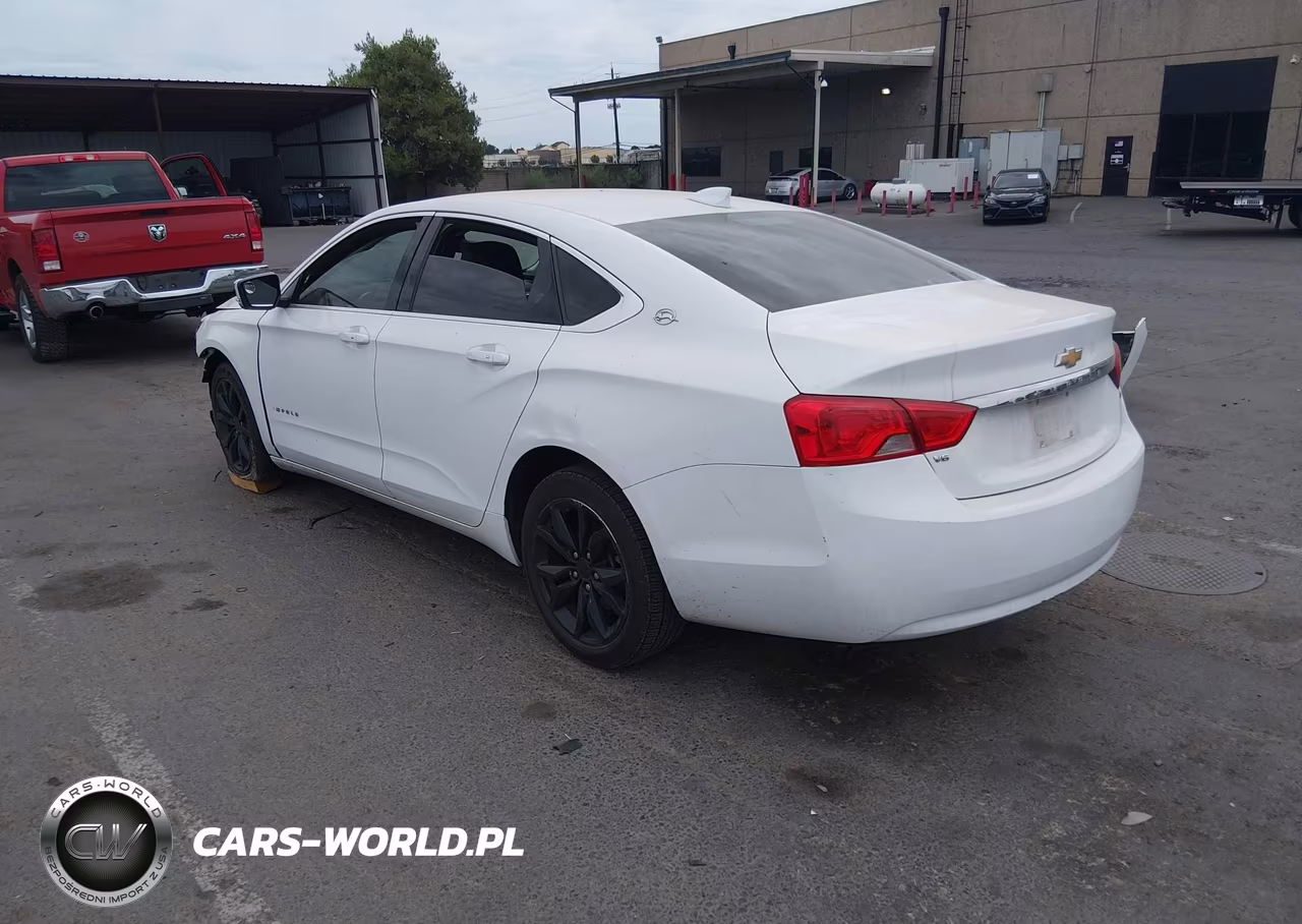 2018 Chevrolet Impala 1Lt VIN:2G1105S31J9173034 - 3