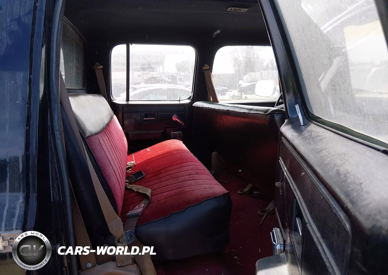 1990 Chevrolet R3500 VIN:1GBGR33K6LF302000 - 8