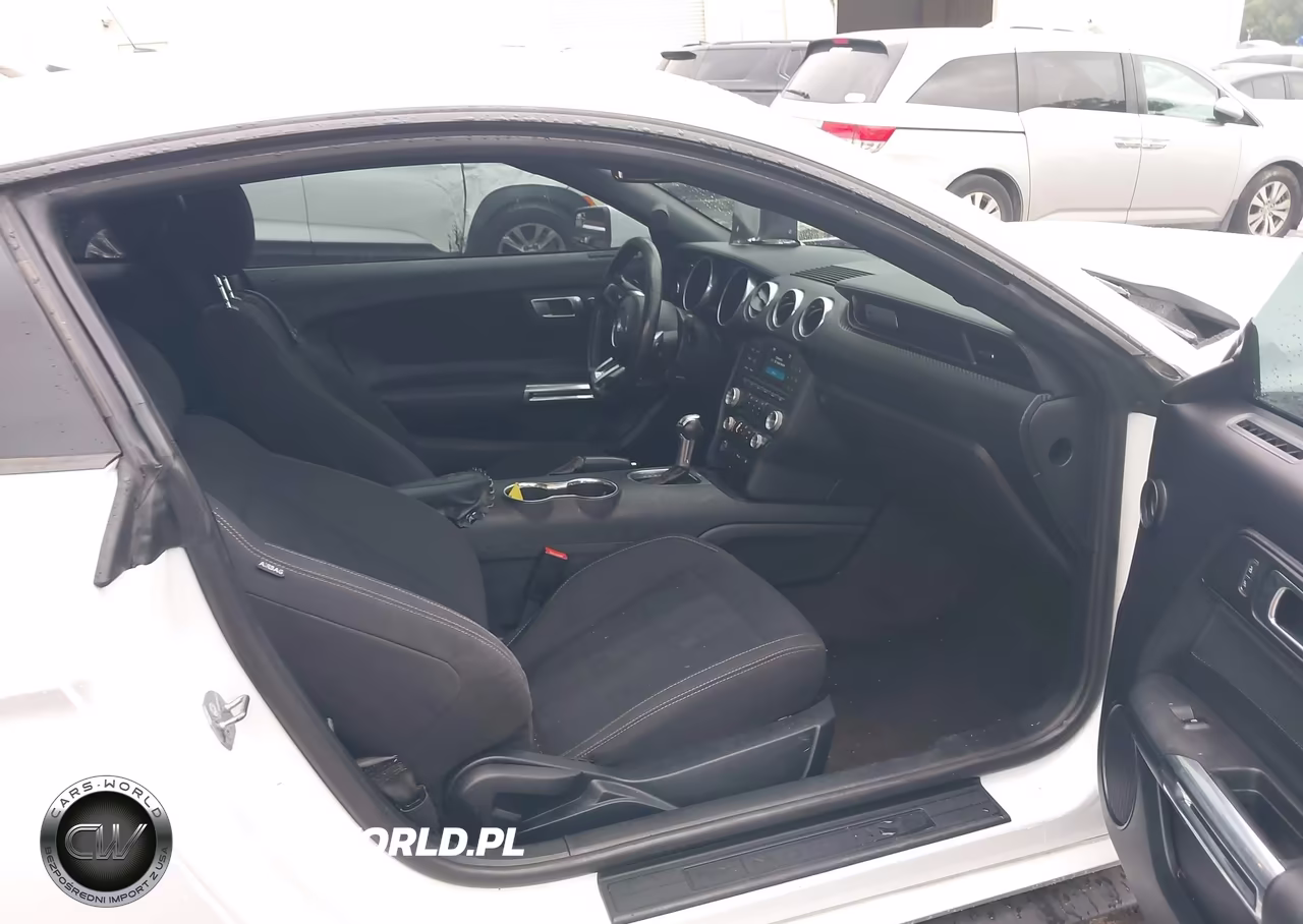 2018 Ford Mustang Ecoboost VIN:1FA6P8TH9J5185522 - 5