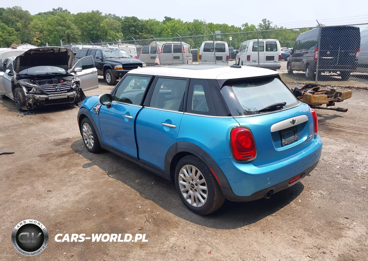 2015 Mini Hardtop Cooper VIN:WMWXS5C52FT831937 - 3