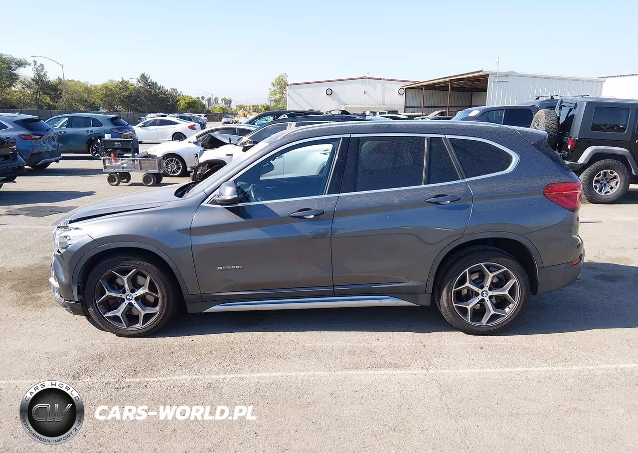 2018 BMW X1 Sdrive28I VIN:WBXHU7C39J5H43109 - 15