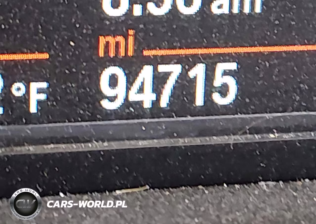2018 BMW X1 Sdrive28I VIN:WBXHU7C39J5H43109 - 16