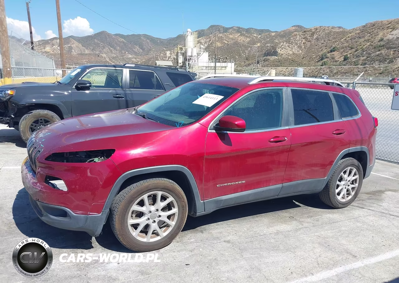 2014 Jeep Cherokee Latitude VIN:1C4PJLCB8EW232134 - 15