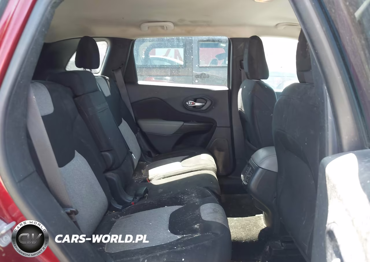 2014 Jeep Cherokee Latitude VIN:1C4PJLCB8EW232134 - 8
