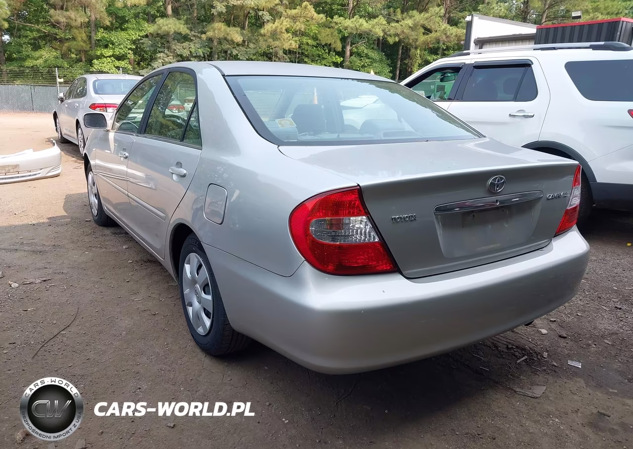 2003 Toyota Camry Le VIN:4T1BE30K93U643839 - 3
