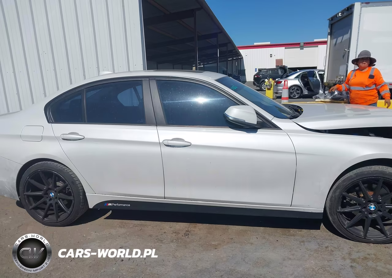 2018 BMW 320I VIN:WBA8A9C56JAD27803 - 13