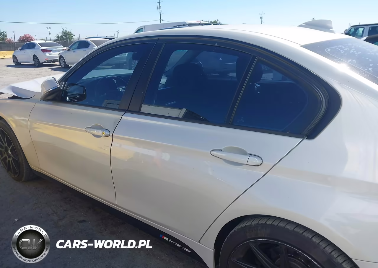 2018 BMW 320I VIN:WBA8A9C56JAD27803 - 14