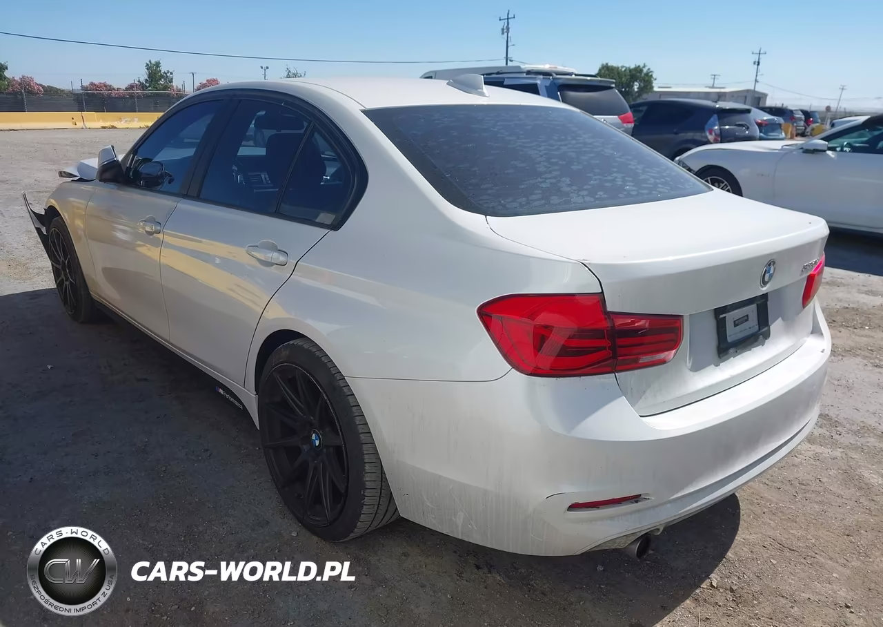 2018 BMW 320I VIN:WBA8A9C56JAD27803 - 3