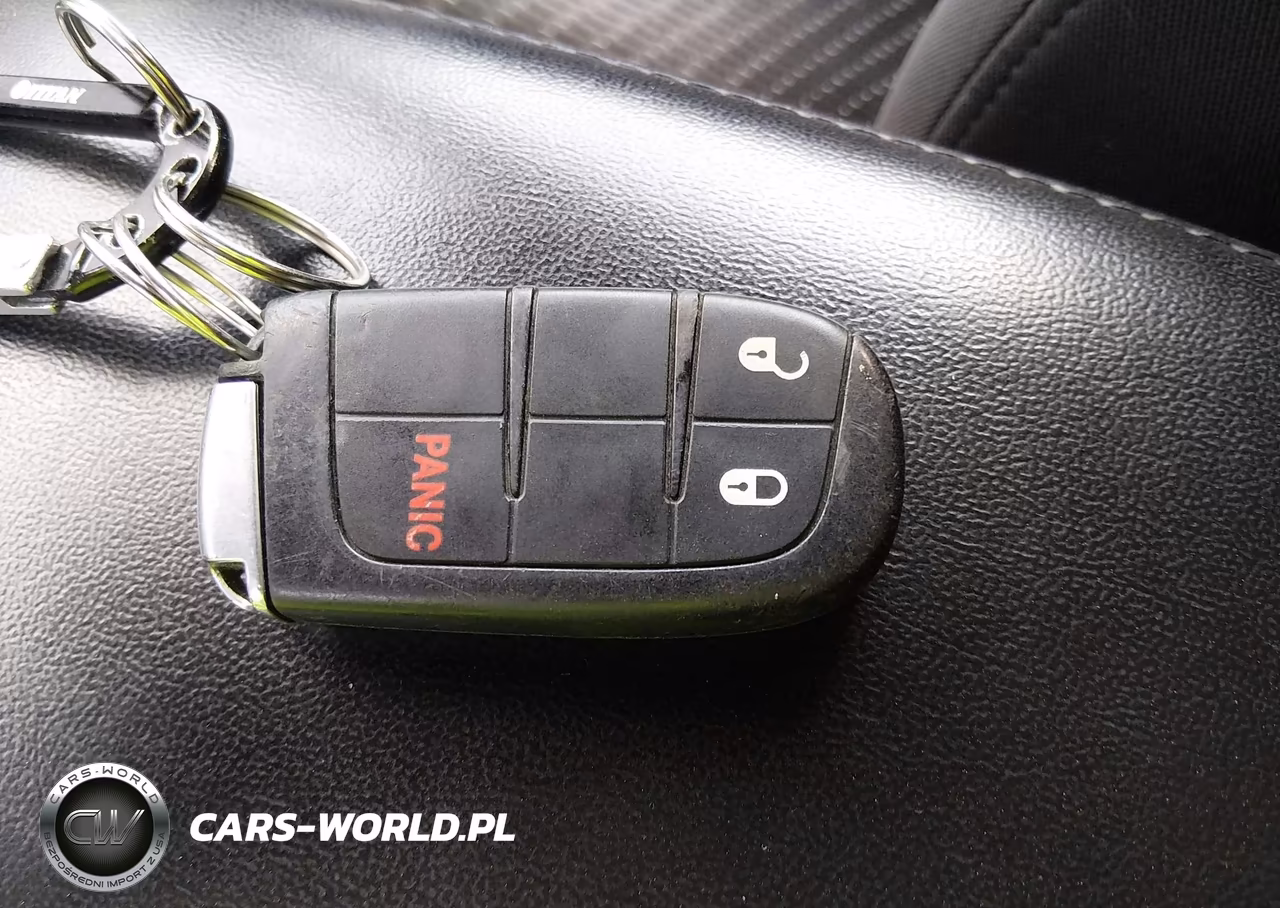 2019 Dodge Journey Se VIN:3C4PDCBB1KT718522 - 11