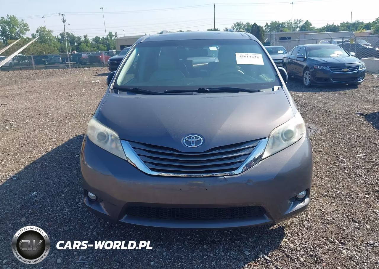 2011 Toyota Sienna Xle V6 VIN:5TDYK3DC4BS138806 - 12