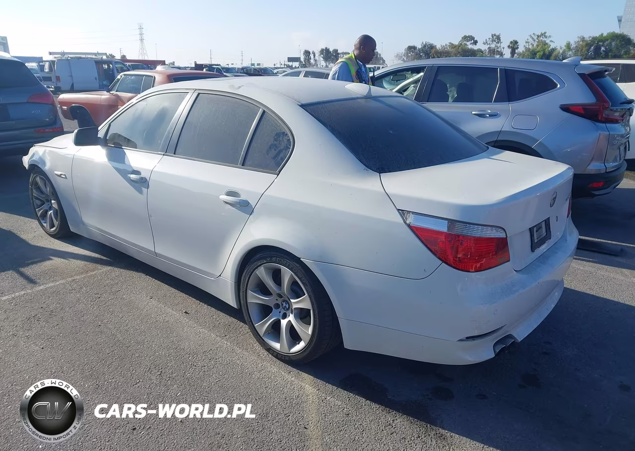 2007 BMW 550I VIN:WBANB53547CP07063 - 3