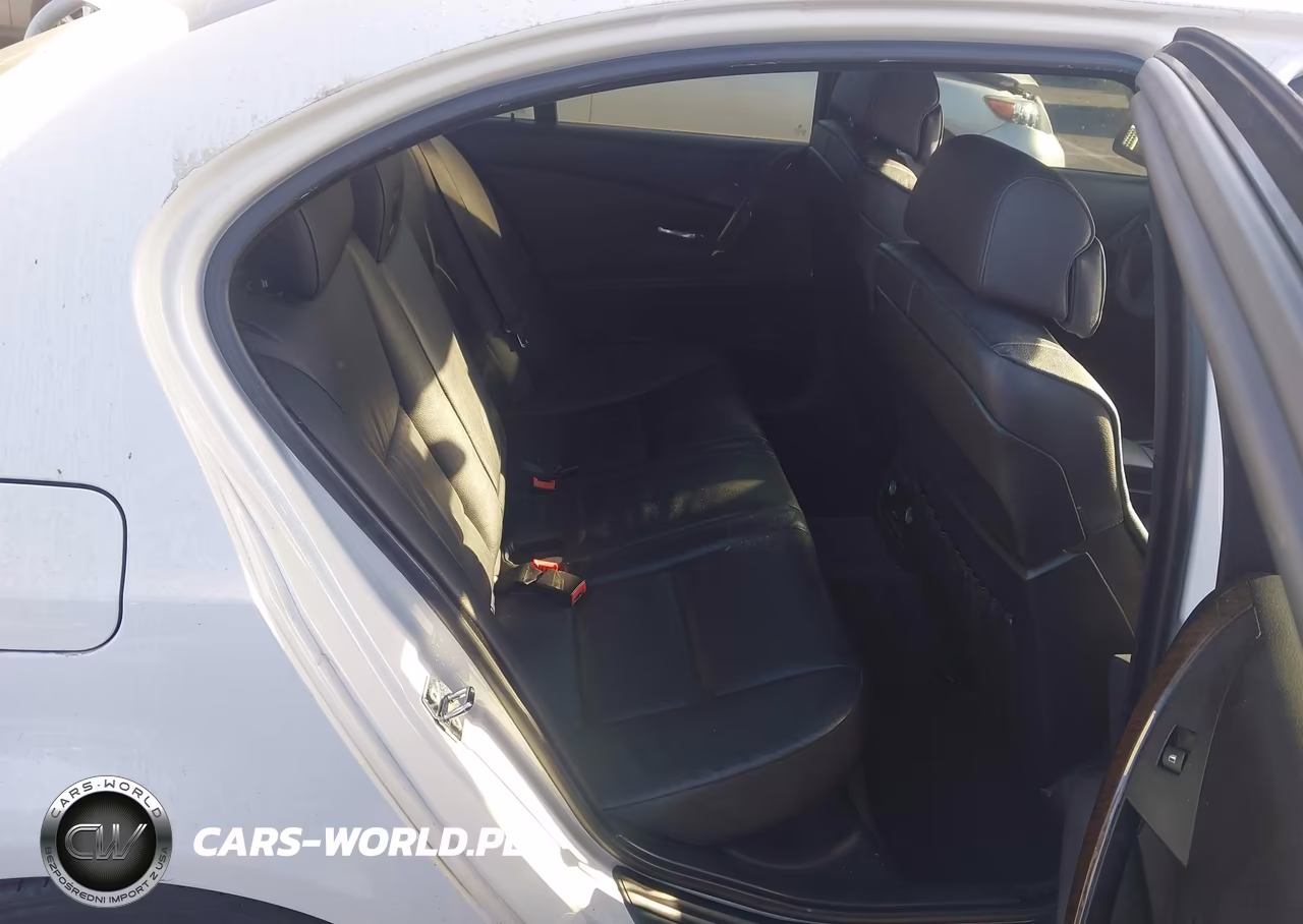 2007 BMW 550I VIN:WBANB53547CP07063 - 8