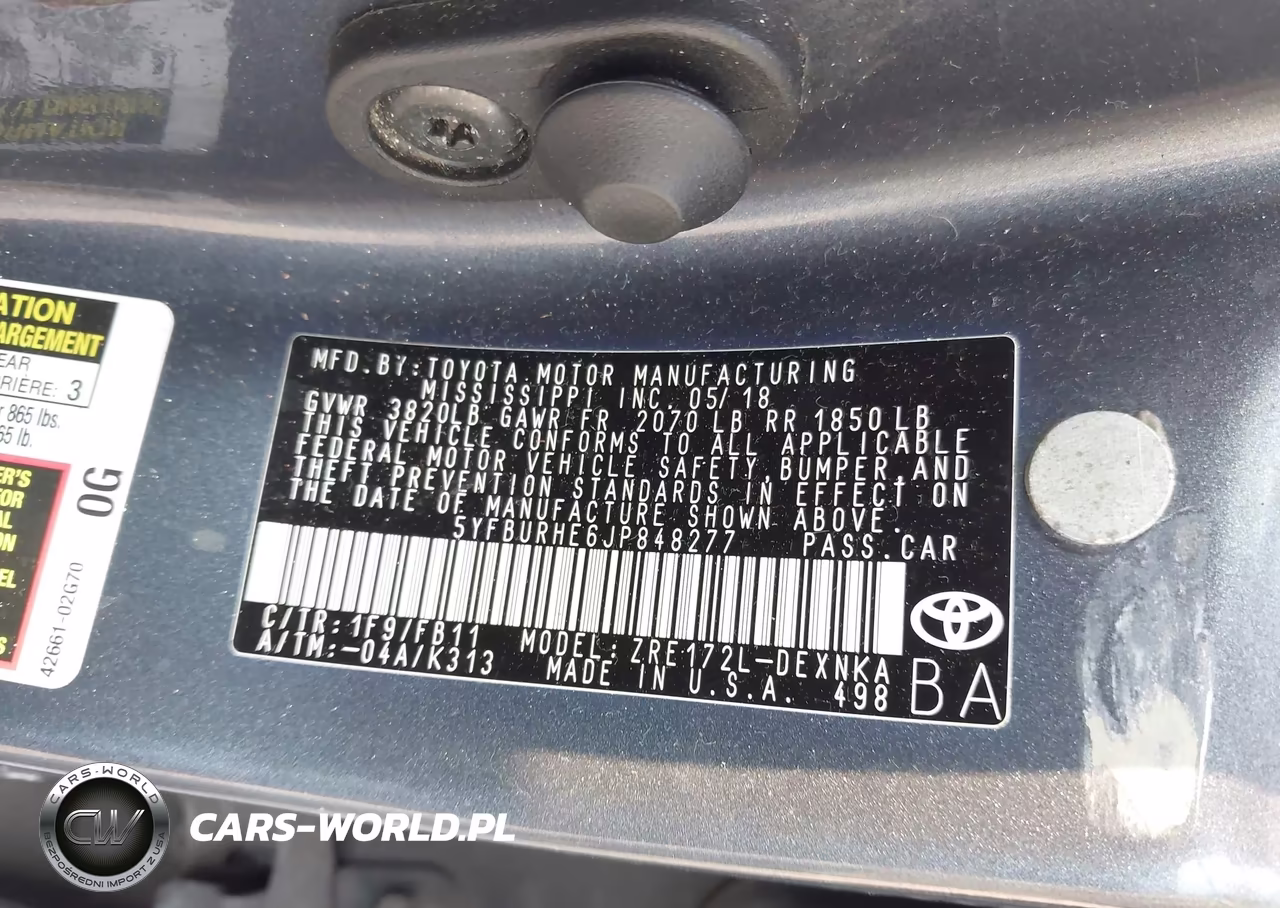 2018 Toyota Corolla Le VIN:5YFBURHE6JP848277 - 9