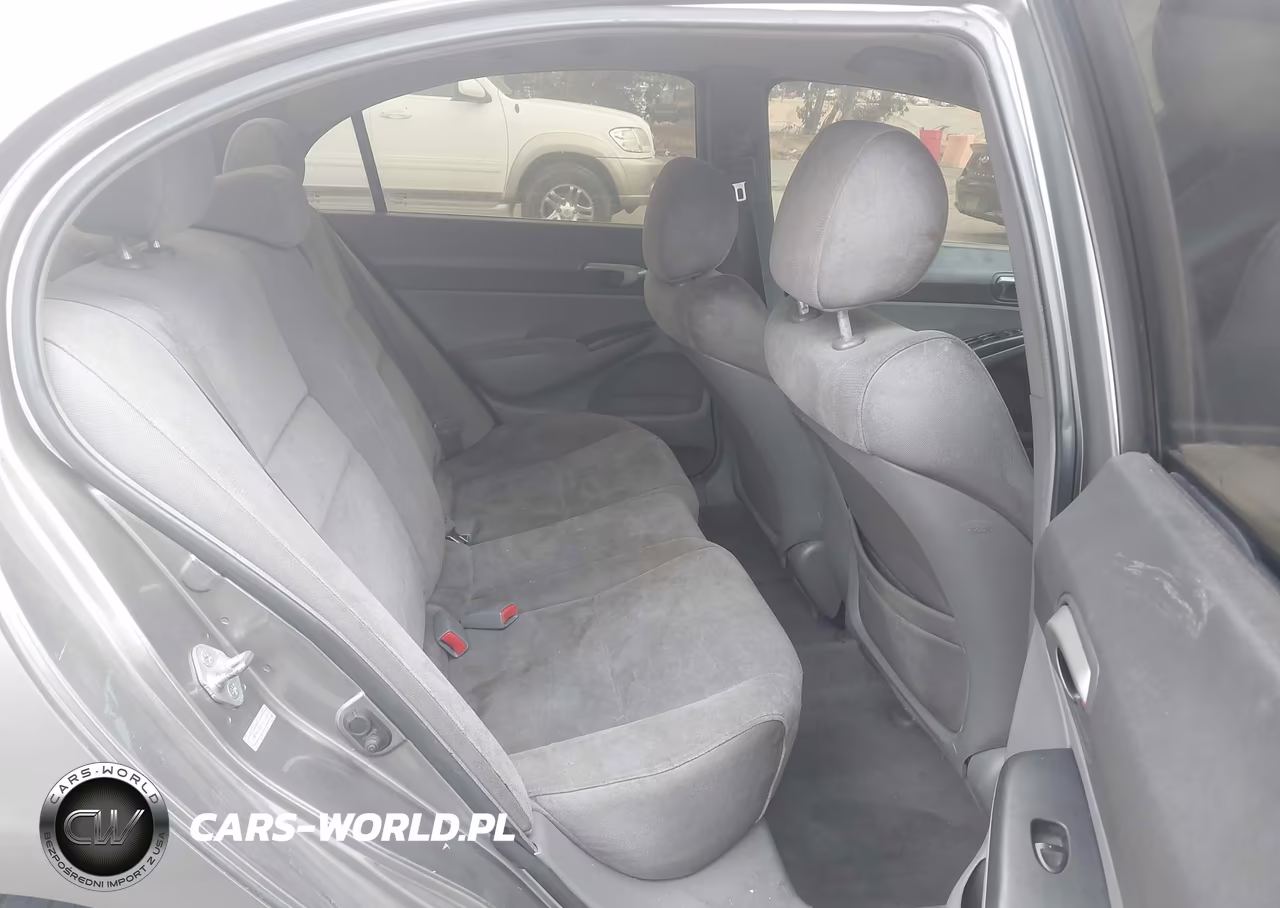 2007 Honda Civic Lx VIN:2HGFA16537H311025 - 8