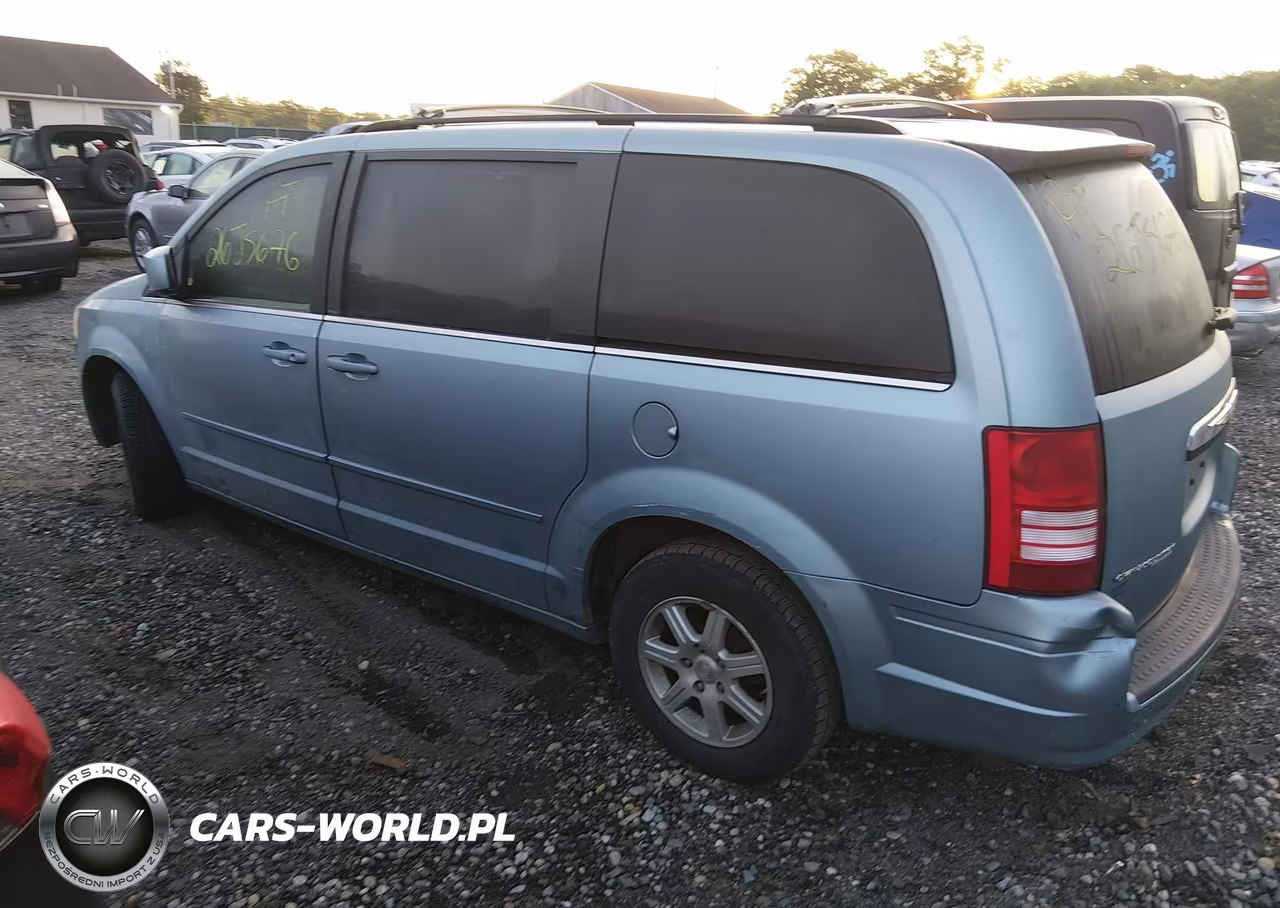 2008 Chrysler Town & Country Touring VIN:2A8HR54PX8R658755 - 3