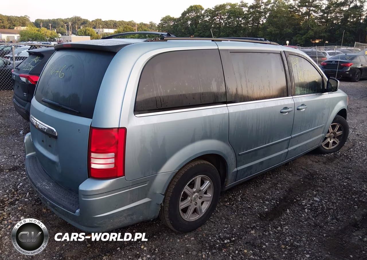 2008 Chrysler Town & Country Touring VIN:2A8HR54PX8R658755 - 4