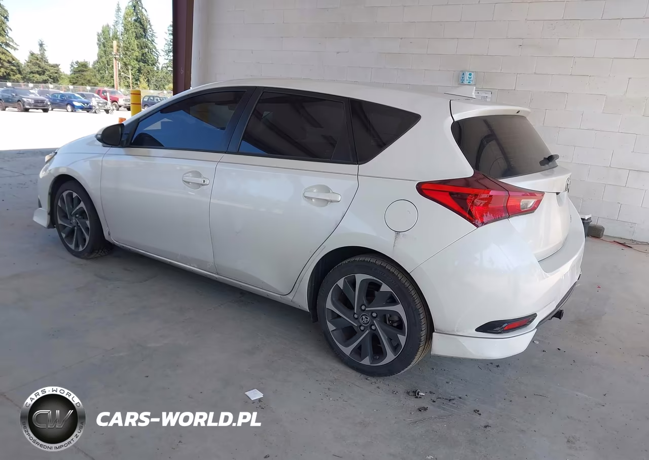 2018 Toyota Corolla Im VIN:JTNKARJE1JJ553560 - 3
