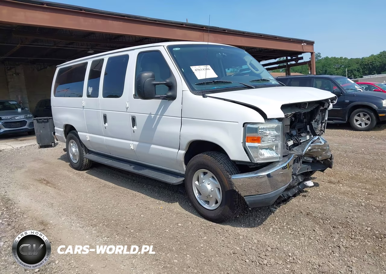 2011 Ford E-350 Super Duty Xlt