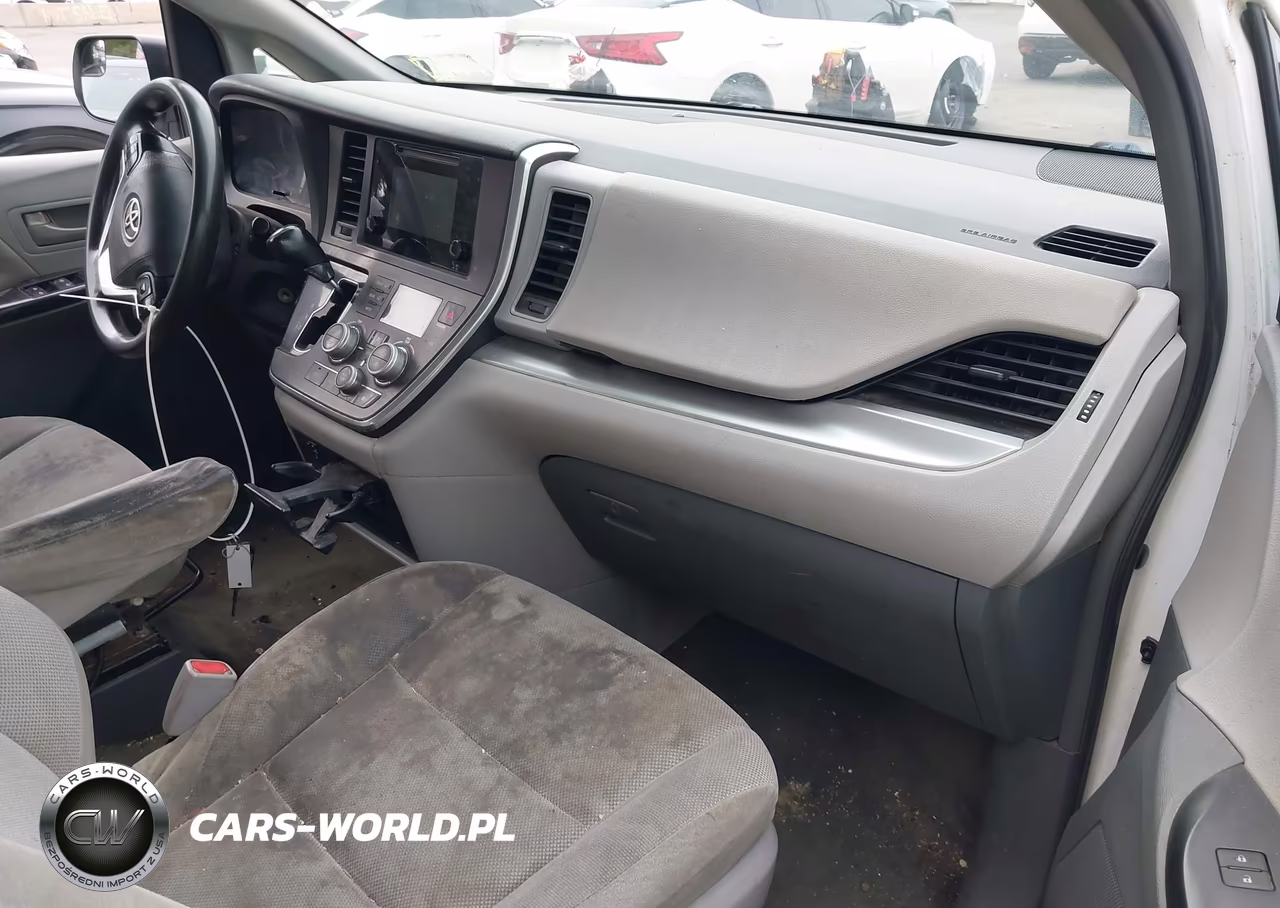 2015 Toyota Sienna L 7 Passenger VIN:5TDZK3DC6FS654949 - 5