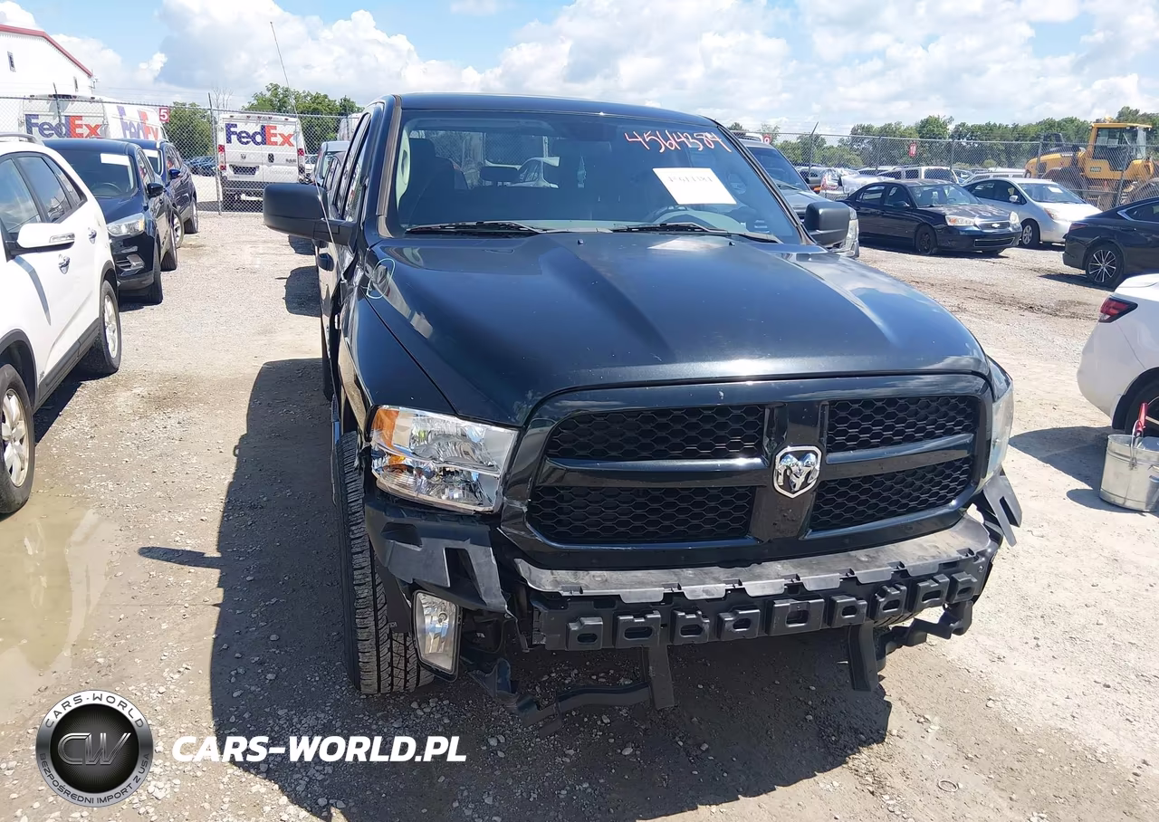 2018 Ram 1500 Express 4X4 6'4 Box VIN:1C6RR7FT9JS308336 - 18