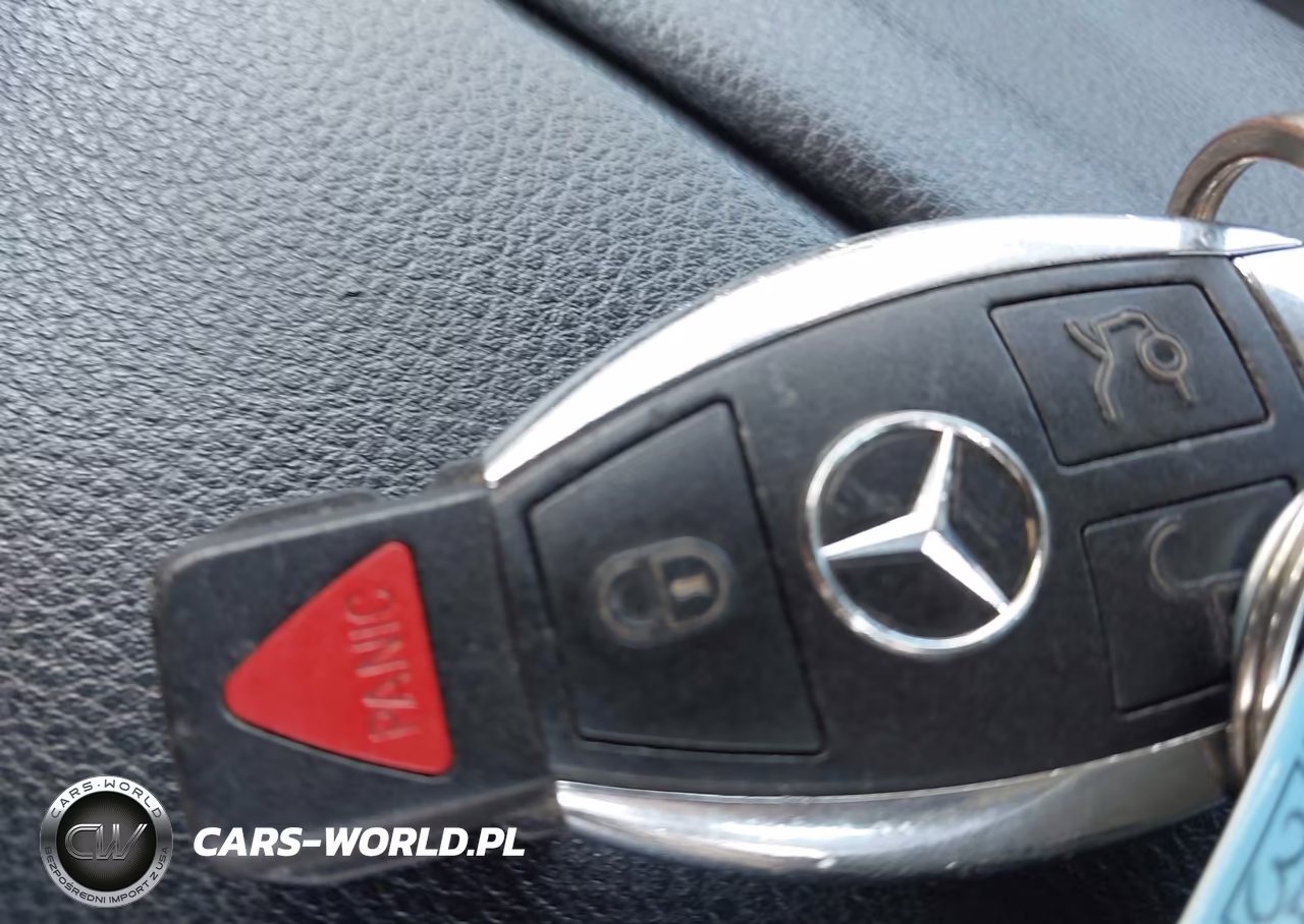 2010 Mercedes-Benz E 350 4Matic VIN:WDDHF8HB6AA214949 - 11