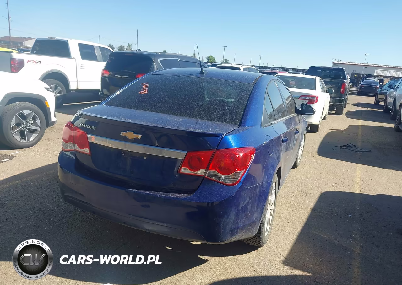 2013 Chevrolet Cruze Eco Manual VIN:1G1PJ5SB8D7121565 - 4