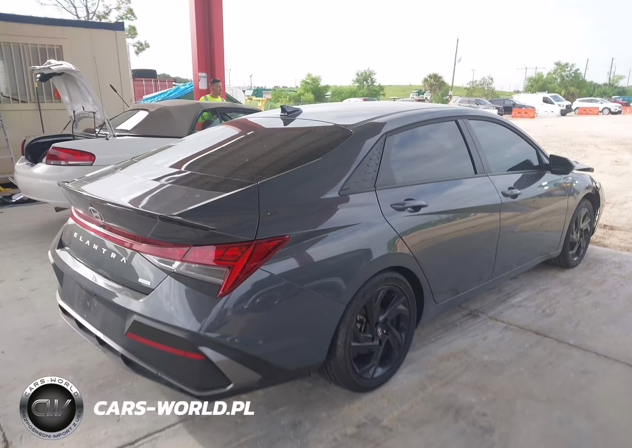 2026 Hyundai Elantra Hybrid Sel Sport VIN:KMHLM4DJ2TU183633 - 4