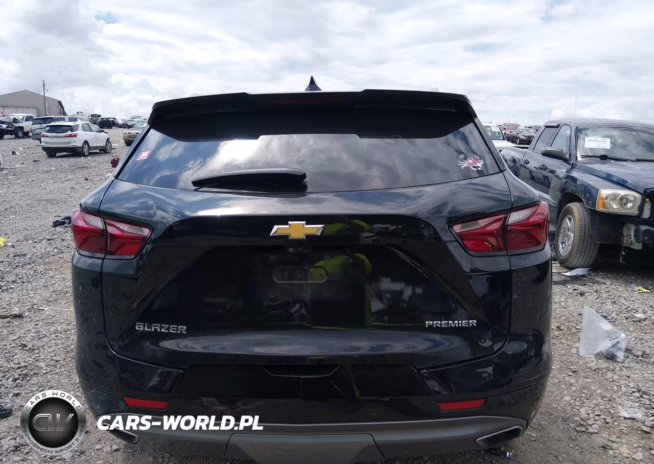2019 Chevrolet Blazer Premier VIN:3GNKBFRS9KS671647 - 16