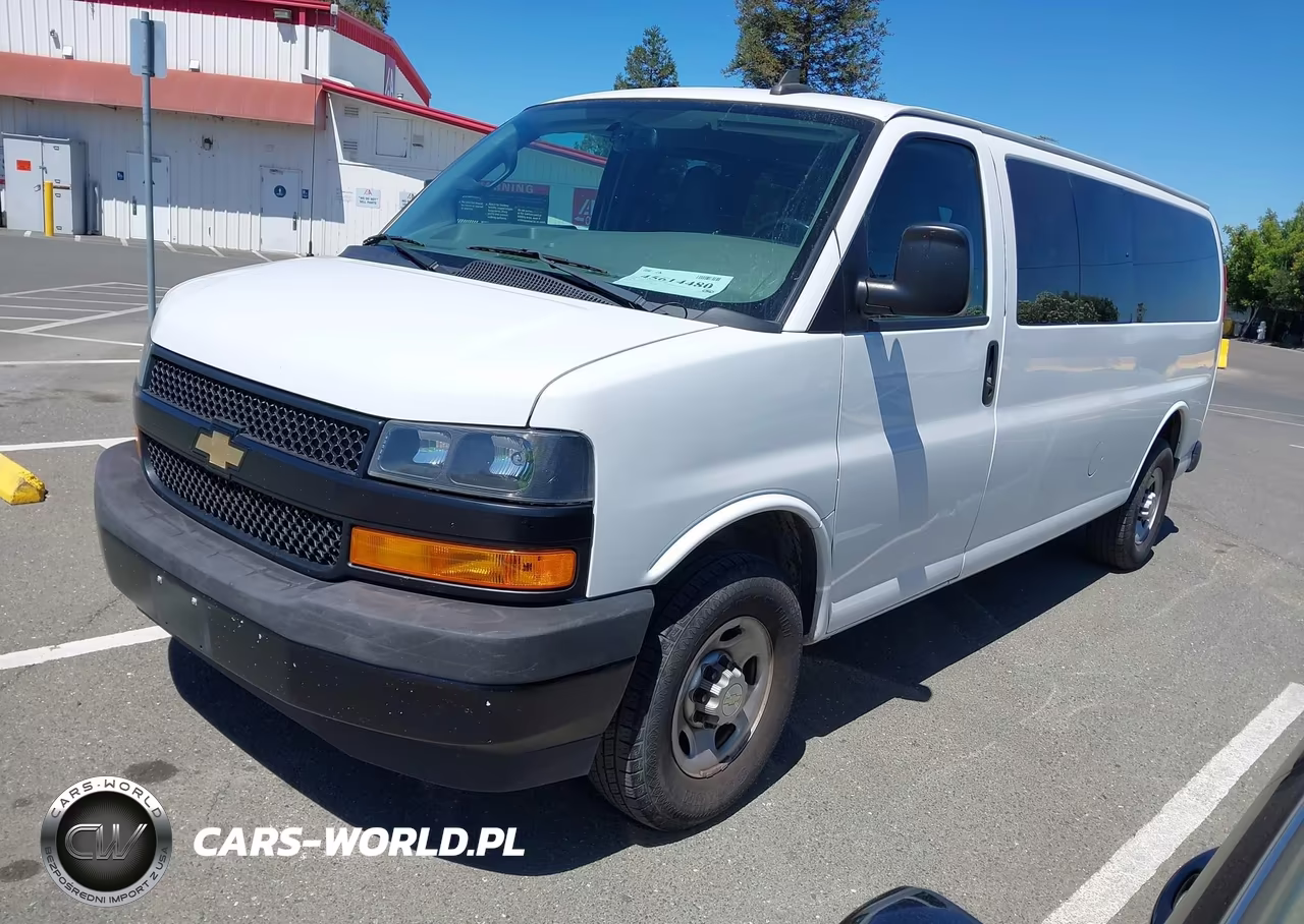 2020 Chevrolet Express Passenger Rwd 3500 Extended Wheelbase Ls VIN:1GAZGNFP2L1253008 - 2