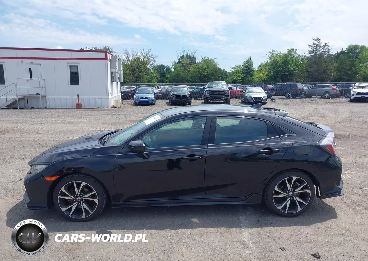 2018 Honda Civic Sport VIN:SHHFK7H45JU417197 - 14