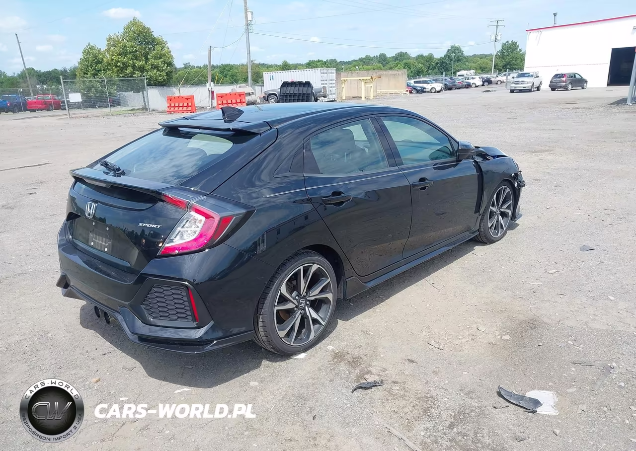 2018 Honda Civic Sport VIN:SHHFK7H45JU417197 - 4