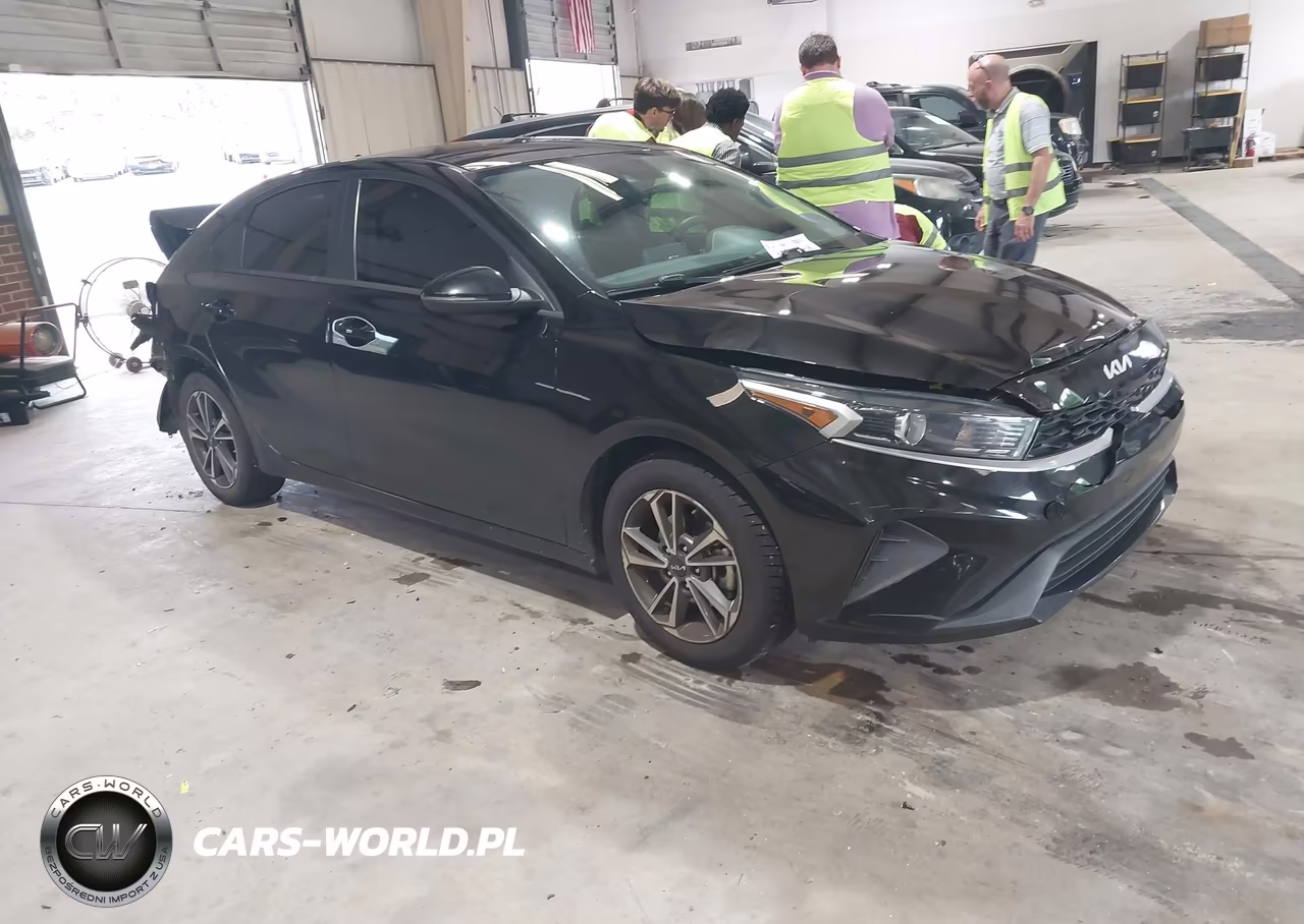 2022 Kia Forte Lxs