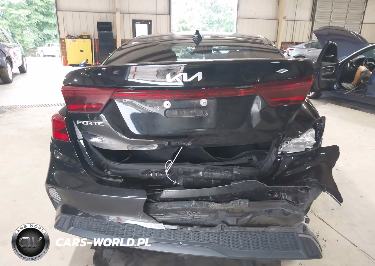 2022 Kia Forte Lxs VIN:3KPF24AD1NE472798 - 16