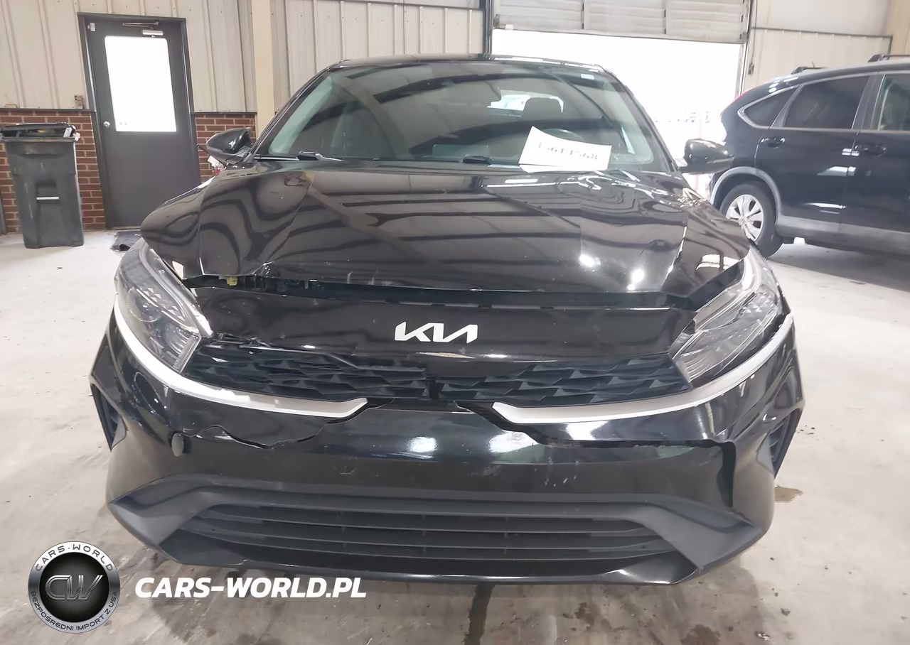2022 Kia Forte Lxs VIN:3KPF24AD1NE472798 - 6
