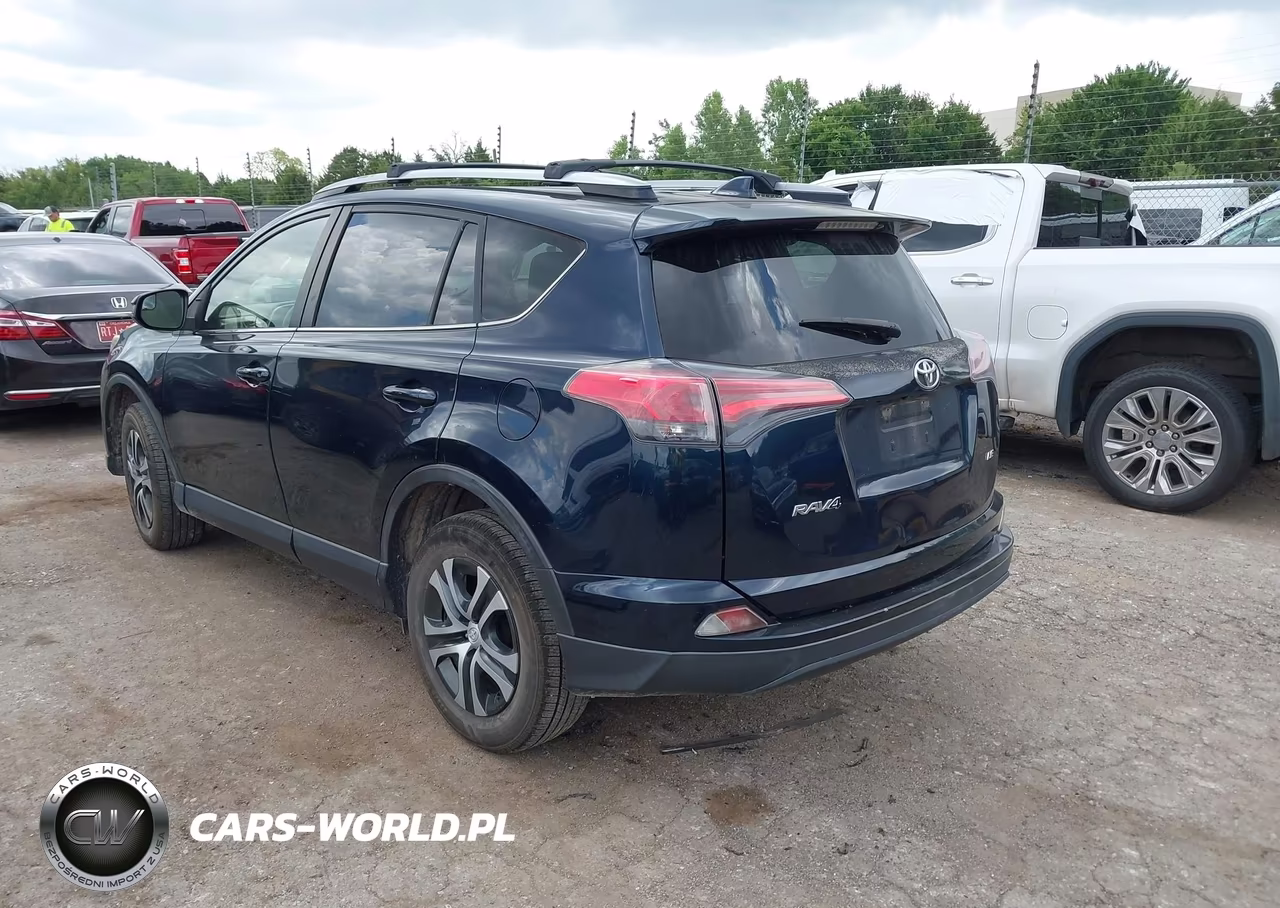 2018 Toyota Rav4 Le VIN:JTMZFREVXJJ734445 - 3