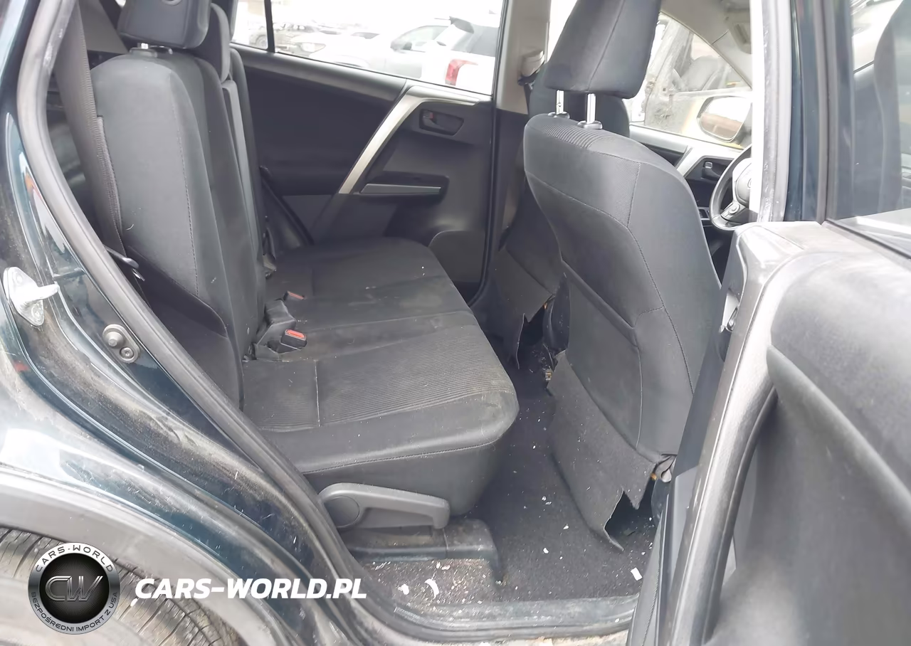 2018 Toyota Rav4 Le VIN:JTMZFREVXJJ734445 - 8