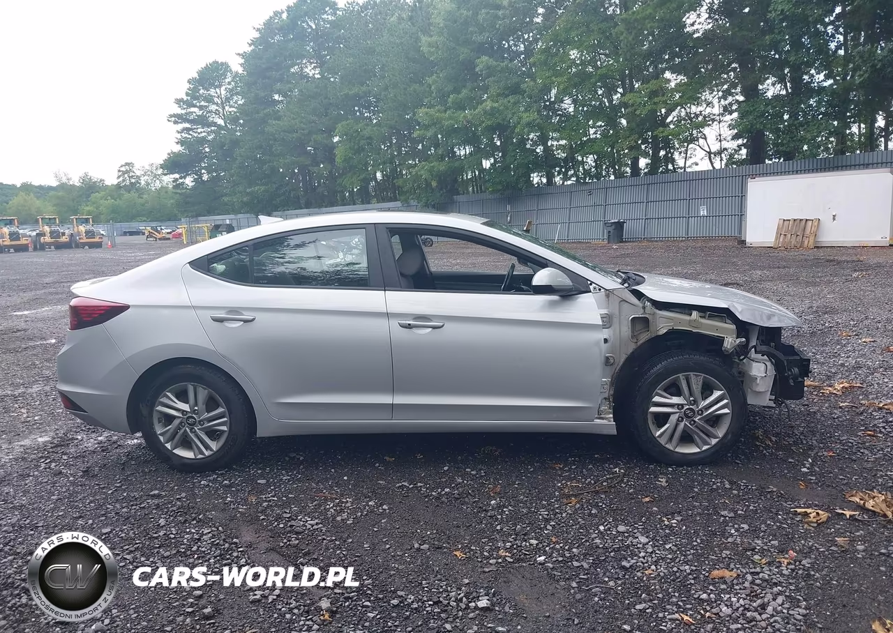 2019 Hyundai Elantra Value Edition VIN:KMHD84LF6KU848733 - 13