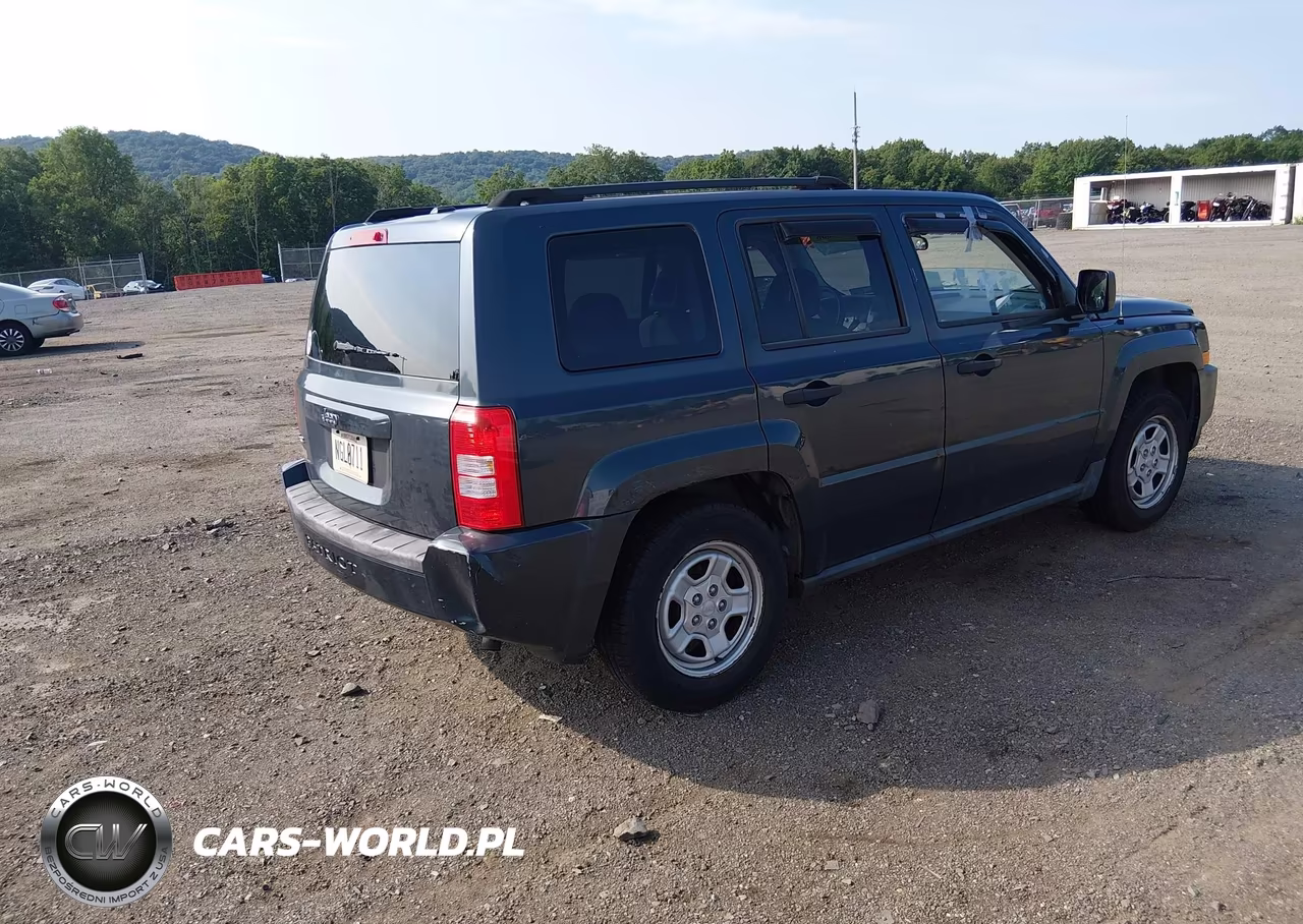 2007 Jeep Patriot Sport VIN:1J8FF28W27D340145 - 4