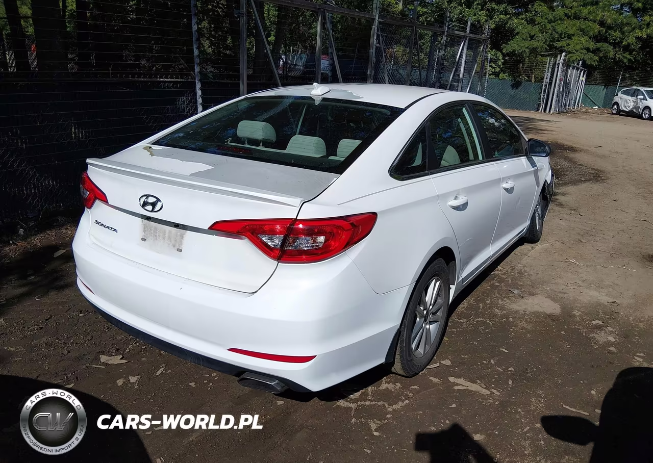 2015 Hyundai Sonata Se VIN:5NPE24AF7FH161628 - 4