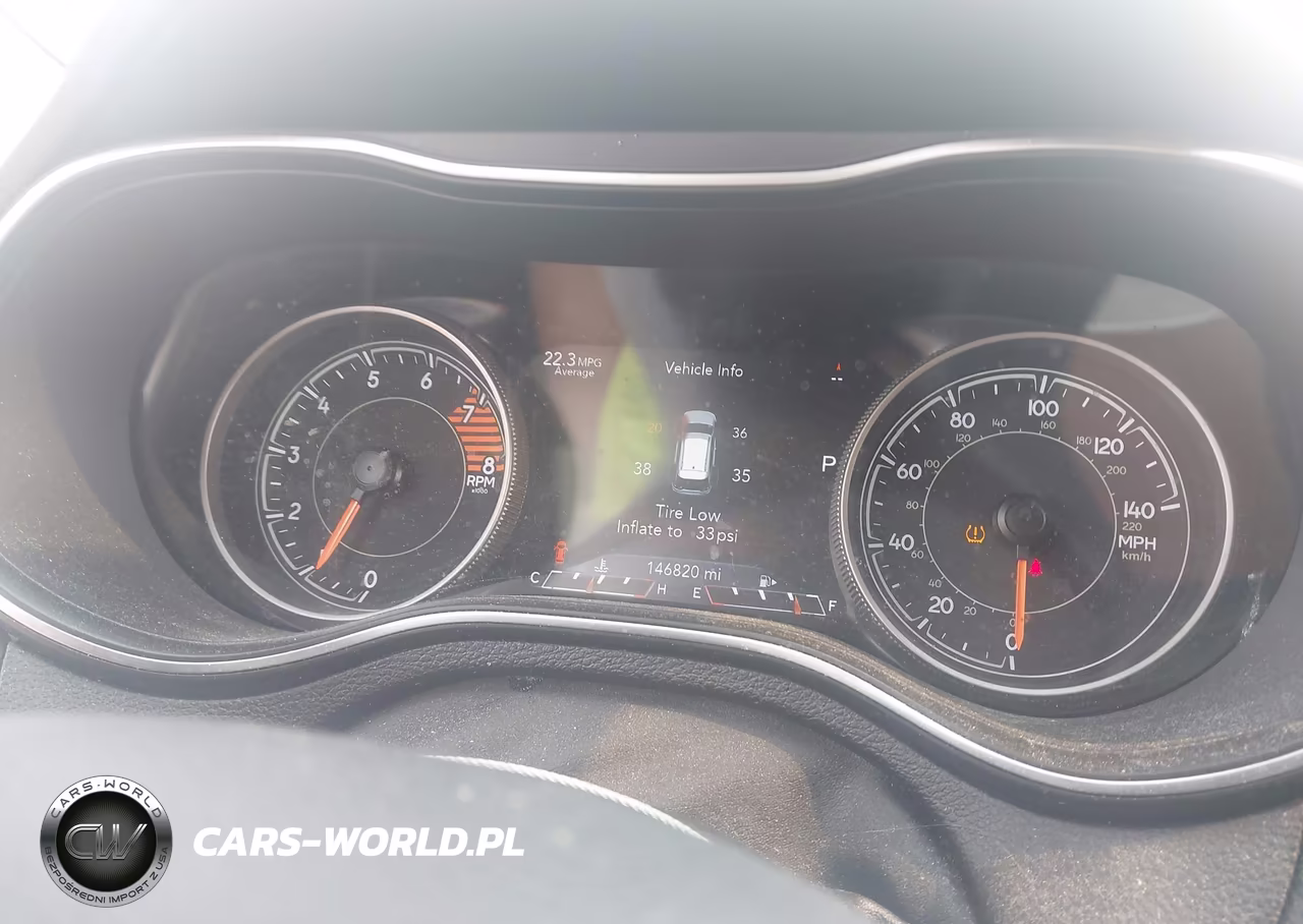 2019 Jeep Cherokee Limited 4X4 VIN:1C4PJMDX7KD304836 - 7
