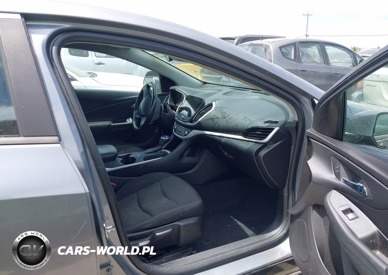 2018 Chevrolet Volt Lt VIN:1G1RC6S57JU139734 - 5