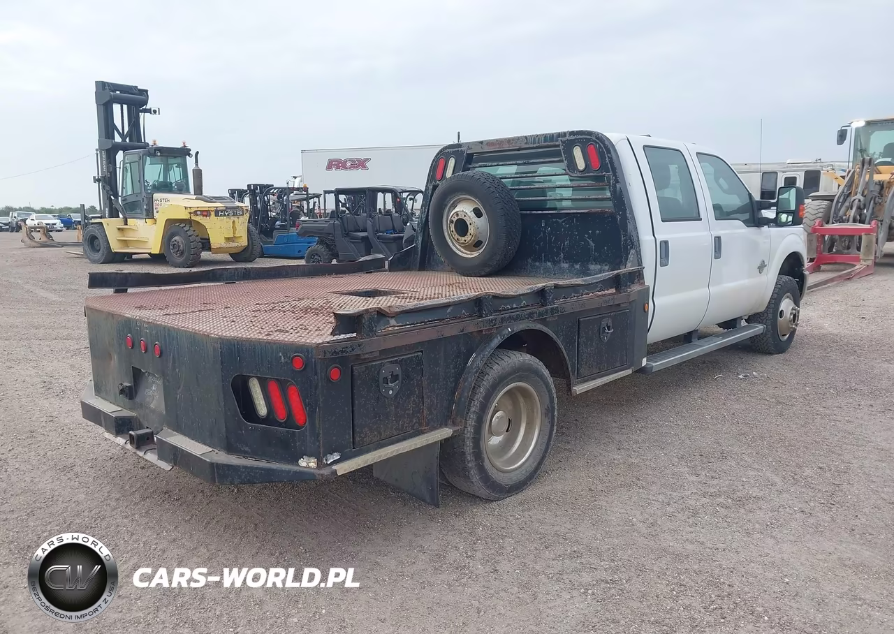 2015 Ford F-350 Chassis Xl VIN:1FD8W3HT4FEC10965 - 4