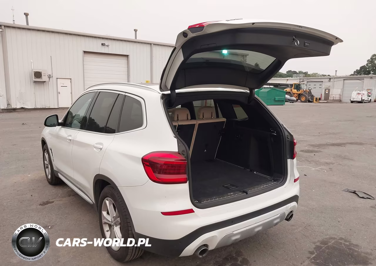 2020 BMW X3 xDrive30I VIN:5UXTY5C00L9C38964 - 3