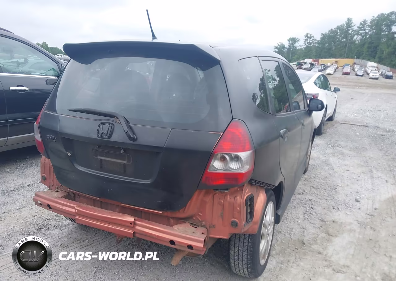 2007 Honda Fit Sport VIN:JHMGD38687S022421 - 4