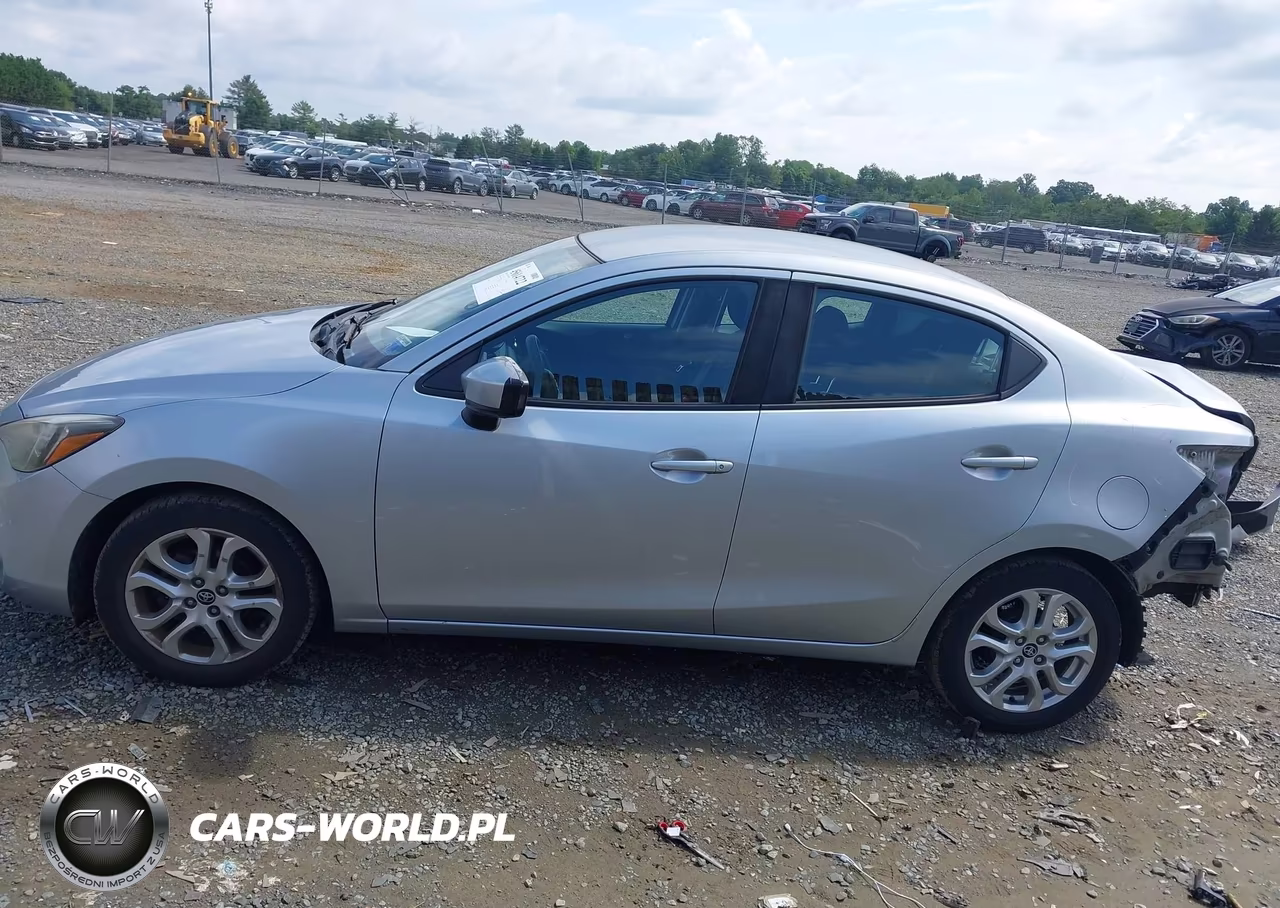 2017 Toyota Yaris Ia VIN:3MYDLBYV2HY168892 - 15