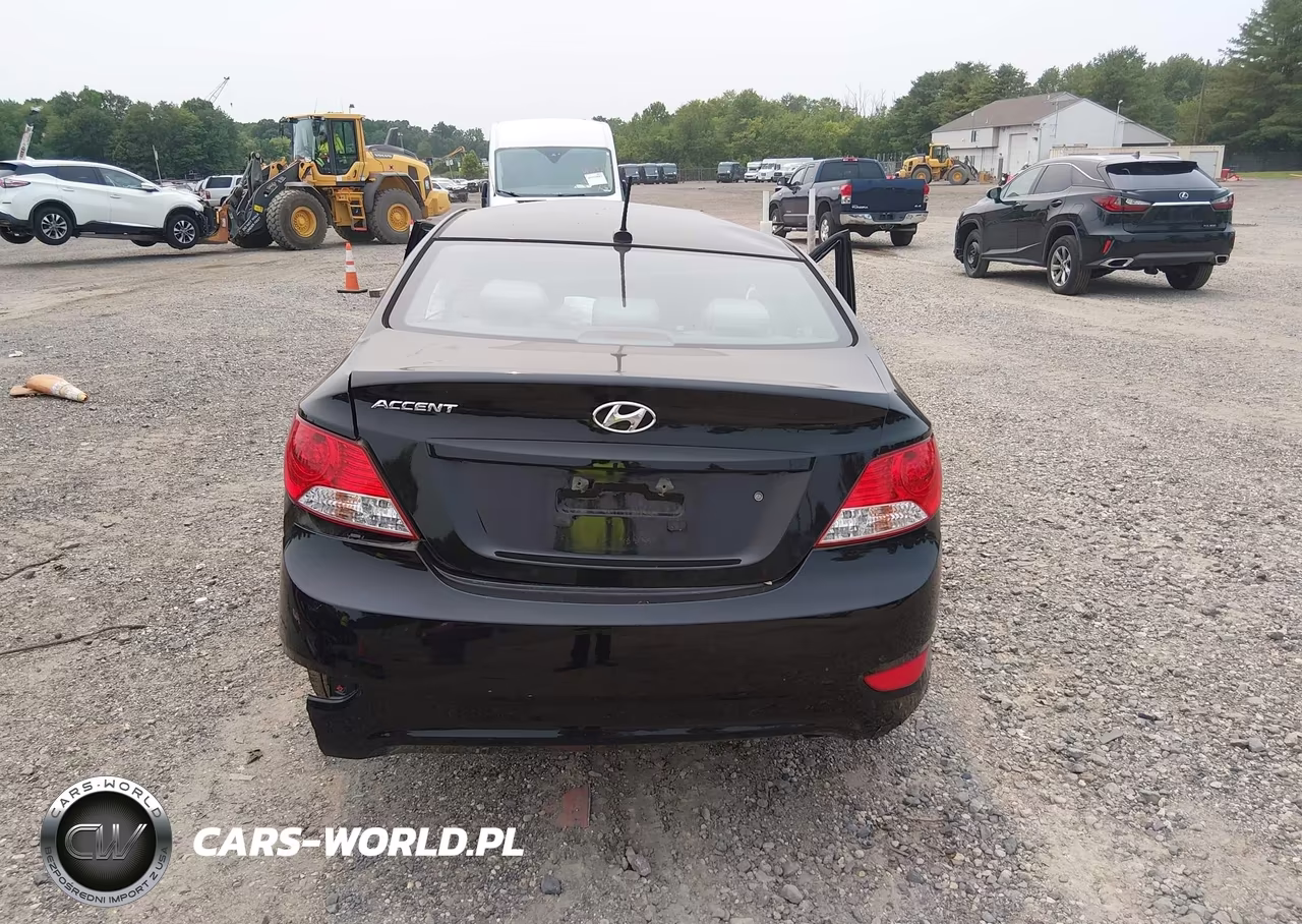 2013 Hyundai Accent Gls VIN:KMHCT4AE2DU556391 - 17